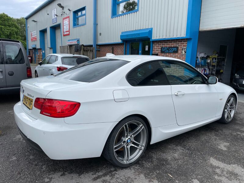 BMW 3 SERIES