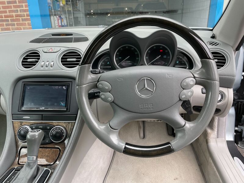 MERCEDES-BENZ SL