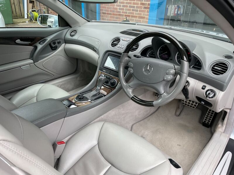 MERCEDES-BENZ SL