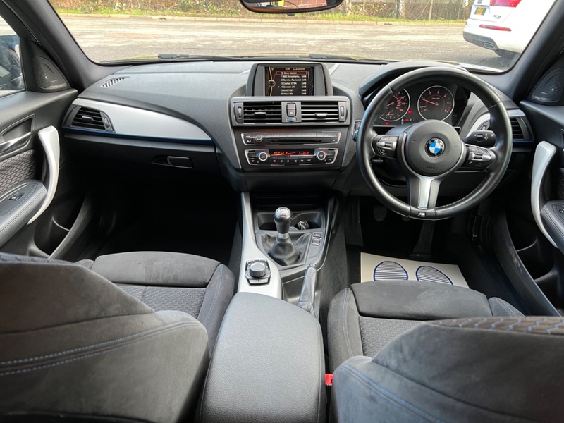 BMW 1 SERIES