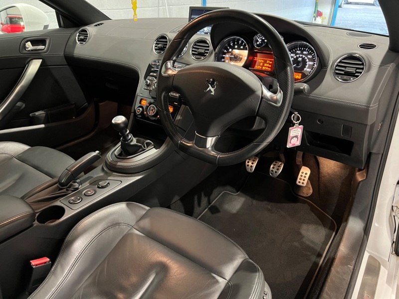 PEUGEOT RCZ