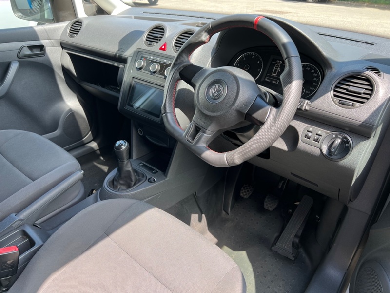 VOLKSWAGEN CADDY