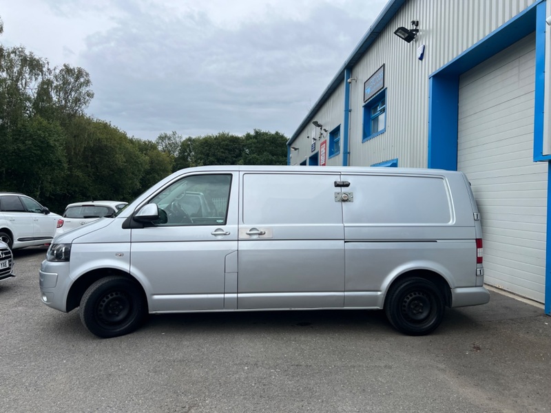 VOLKSWAGEN TRANSPORTER