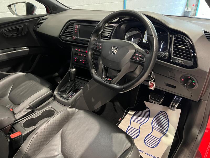 SEAT LEON